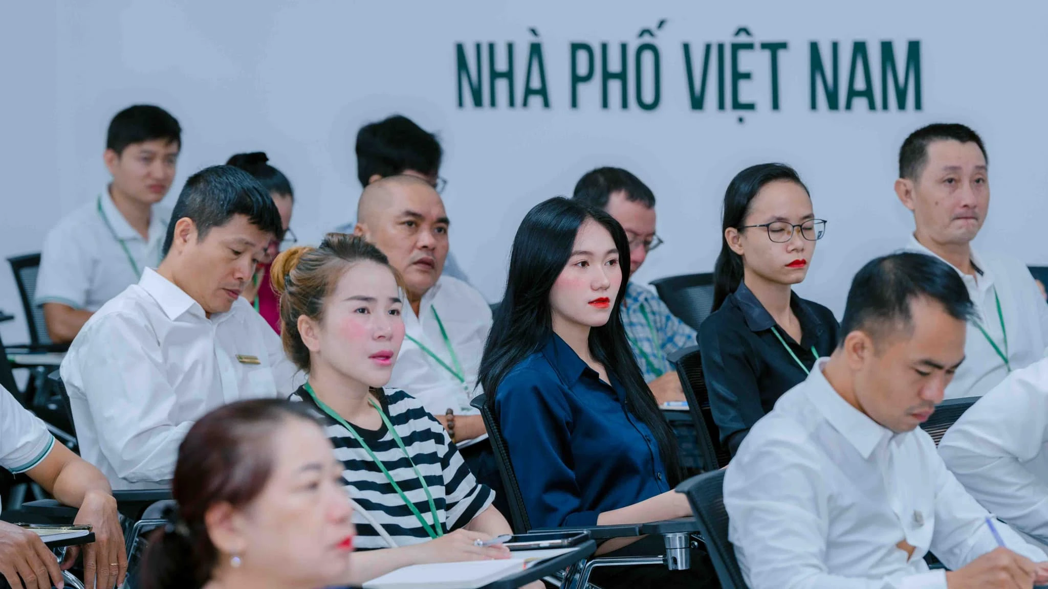 Tuyển Dụng Nhân Viên Kinh Doanh Lĩnh Vực Bất Động Sản